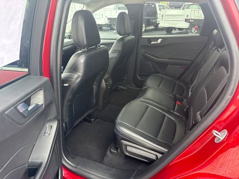 Used 2023 Ford Escape Platinum image 16