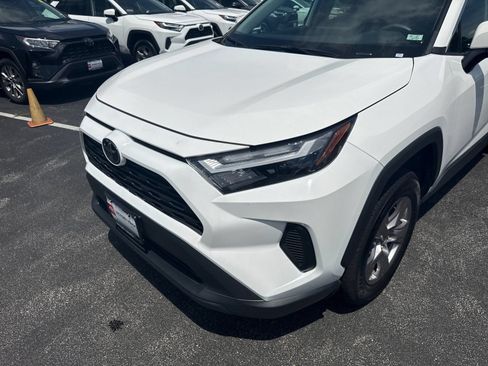Used 2025 Toyota RAV4 XLE AWD/4WD image 33