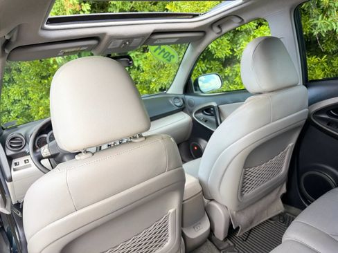Used 2011 Toyota RAV4 Limited w/ Limited Extra Value Pkg AWD/4WD image 47