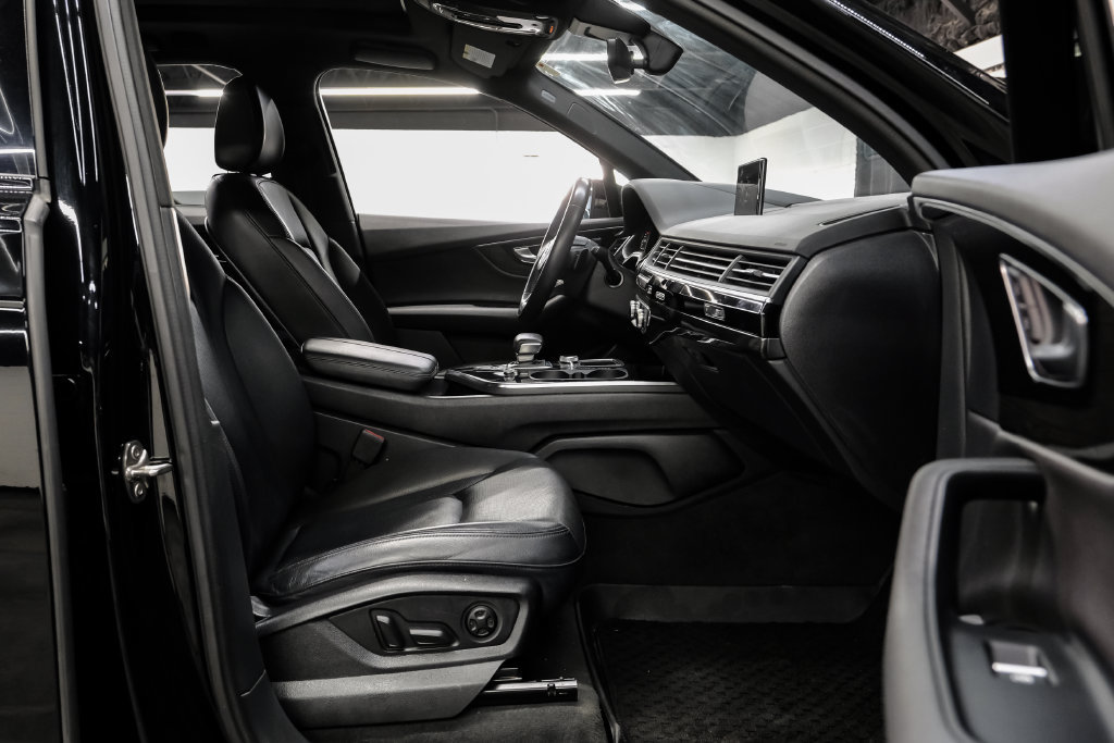 Used 2019 Audi Q7 3.0T Prestige w/ Prestige Package AWD/4WD image 47