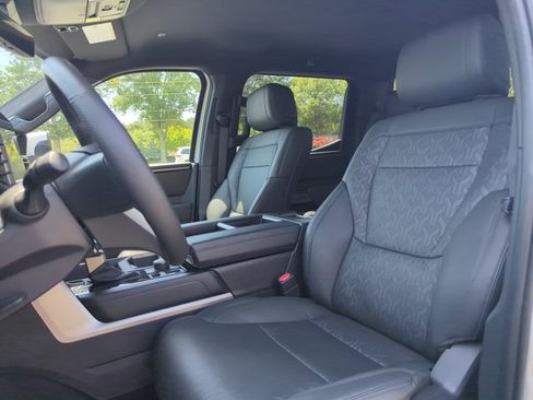 Used 2025 Toyota Tundra SR5 w/ Advanced Technology Package AWD/4WD image 21