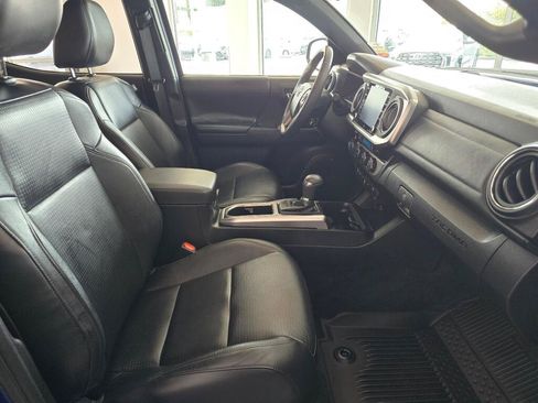 Certified 2023 Toyota Tacoma Limited AWD/4WD image 44
