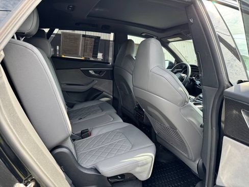 Used 2023 Audi SQ8 Premium Plus w/ Executive Package AWD/4WD image 31