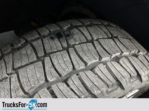 Used 2015 Chevrolet Tahoe LT image 42