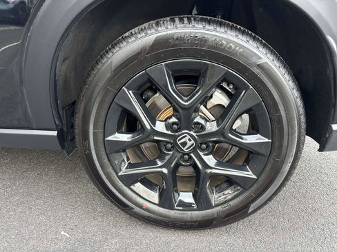 Certified 2025 Honda HR-V Sport image 30