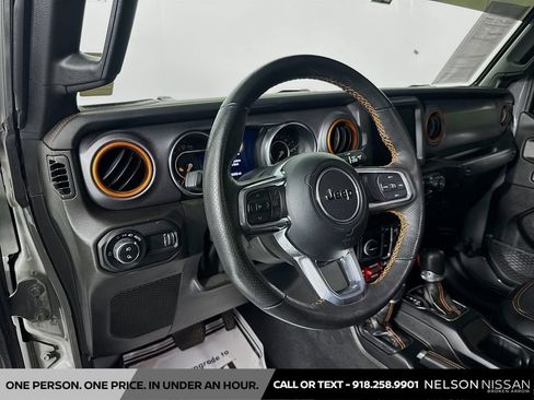Used 2023 Jeep Gladiator Mojave w/ Cold Weather Group AWD/4WD image 9