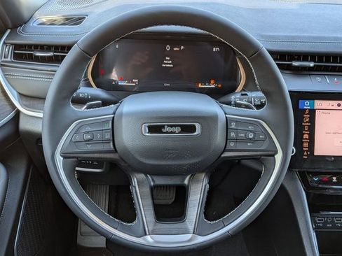 New 2026 Jeep Grand Cherokee Limited AWD/4WD image 19