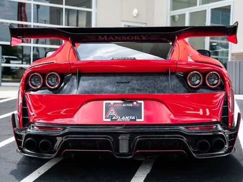 Used 2020 Ferrari 812 Superfast RWD image 19