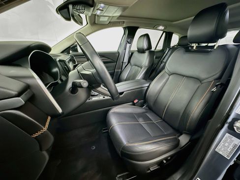 Used 2025 MAZDA CX-50 AWD 2.5 S w/ Premium Plus Pkg image 13
