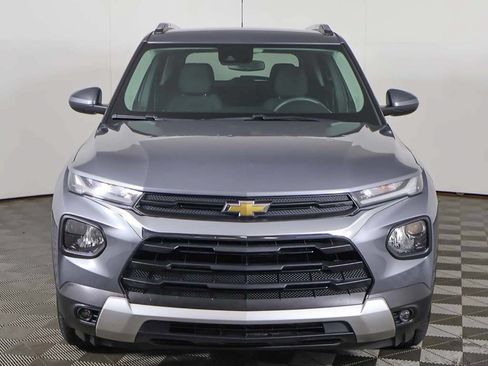 Used 2022 Chevrolet TrailBlazer LT w/ Confidence II Package FWD image 9