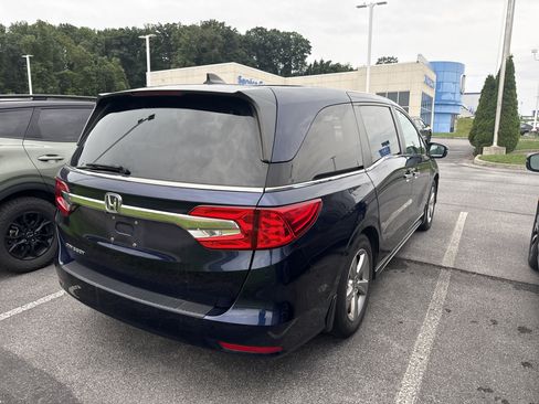 Used 2019 Honda Odyssey EX image 2