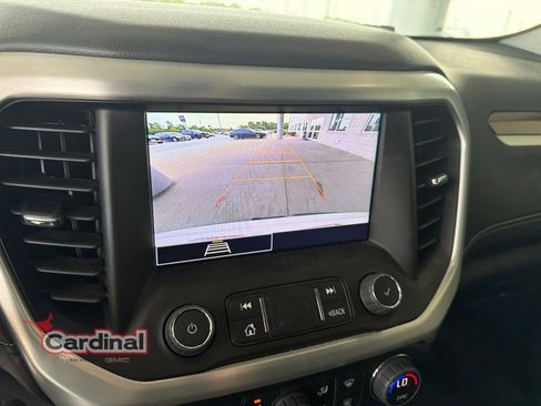 Used 2023 GMC Acadia SLE w/ Driver Convenience Package FWD image 10