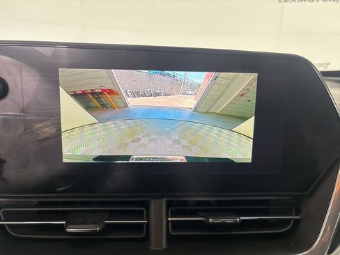 Used 2024 Chevrolet Trax LT image 16