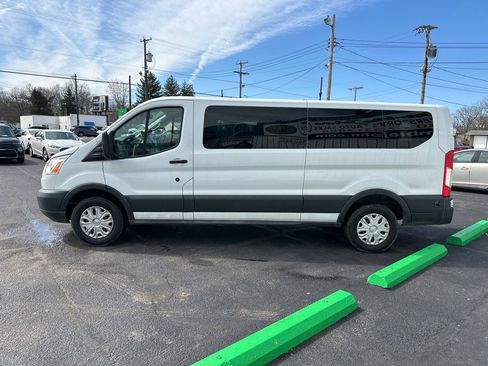 Used 2017 Ford Transit 350 XLT image 4
