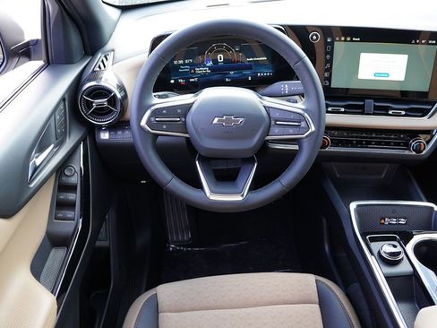 New 2026 Chevrolet Equinox ACTIV w/ Convenience Package III AWD/4WD image 13