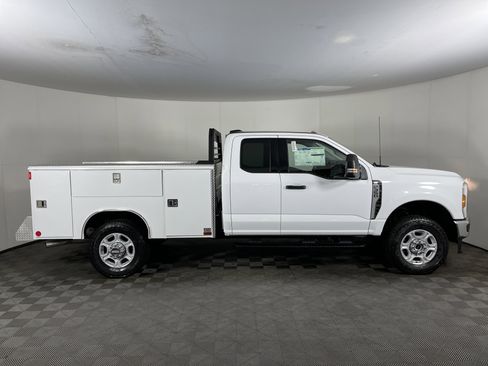 New 2025 Ford F350 XLT w/ Snow Plow Prep Package image 5