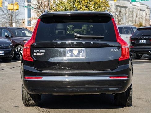 Used 2023 Volvo XC90 B6 Plus image 6
