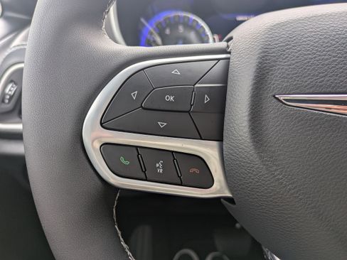 New 2026 Chrysler Pacifica Select image 23