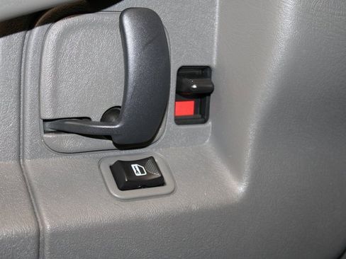 Used 2019 Chevrolet Express 2500 w/ Driver Convenience Package image 12