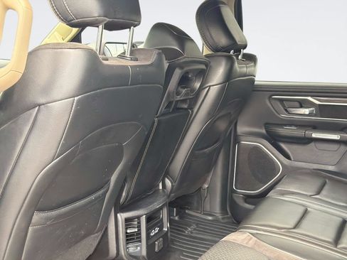 Used 2019 RAM 1500 Laramie AWD/4WD image 12