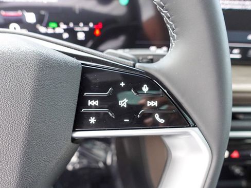 New 2025 Audi Q5 Premium image 16