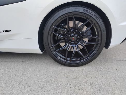 Used 2024 Chevrolet Corvette Z06 w/ Battery Protection Package image 21