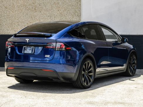 Used 2022 Tesla Model X Plaid AWD/4WD image 8
