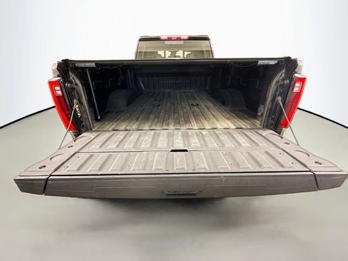 Used 2024 GMC Sierra 3500 Denali w/ Denali Reserve Package image 30