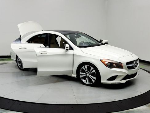 Used 2015 Mercedes-Benz CLA 250 image 10