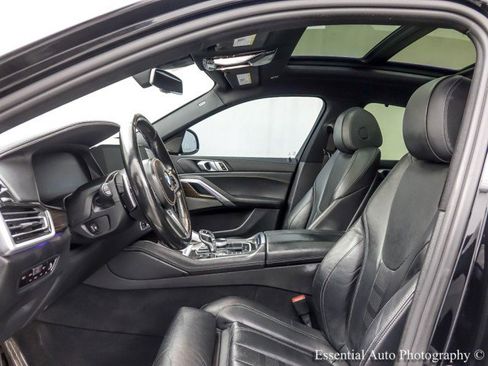 Used 2021 BMW X6 xDrive40i w/ Executive Package image 12