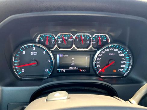 Used 2018 Chevrolet Silverado 1500 LT w/ Texas Edition AWD/4WD image 26