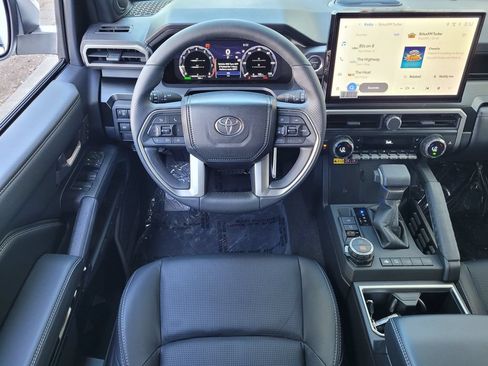 New 2026 Toyota 4Runner Limited w/ Tow Technology Package AWD/4WD image 7