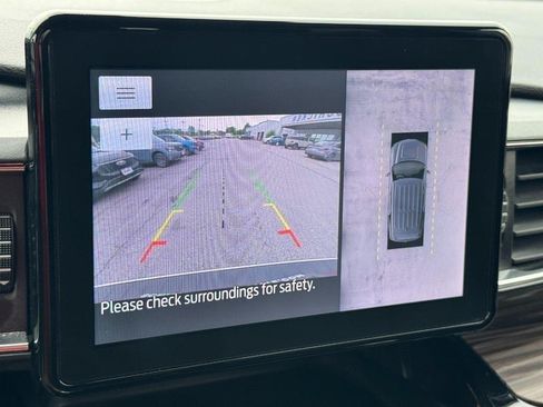 Used 2021 Ford Explorer Limited w/ Equipment Group 301A AWD/4WD image 23