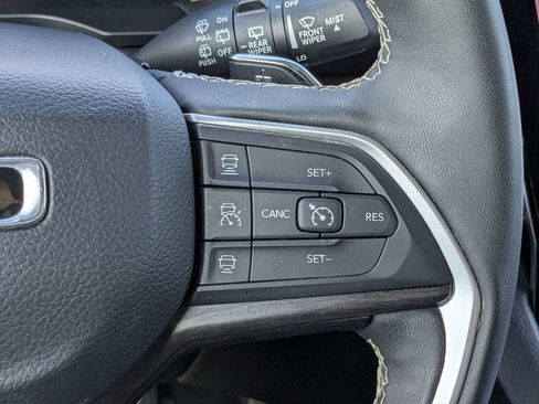 Used 2024 Jeep Grand Cherokee Limited 4xe AWD/4WD image 25
