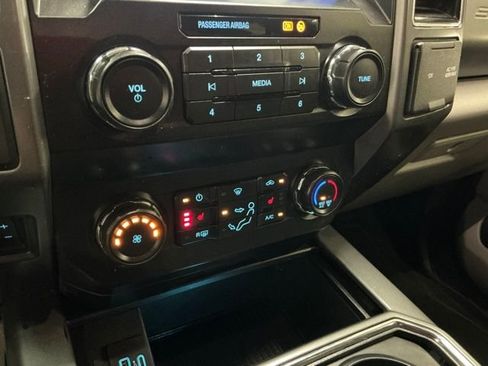 Used 2020 Ford F250 XLT w/ XLT Premium Package image 21