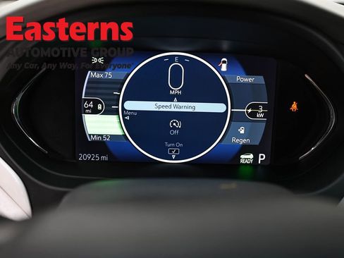 Used 2018 Chevrolet Bolt Premier w/ Driver Confidence II Package FWD image 18