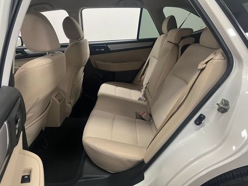 Used 2017 Subaru Outback 2.5i Premium AWD/4WD image 25