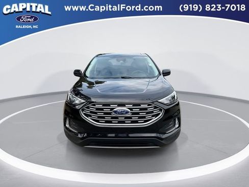 Certified 2022 Ford Edge SEL w/ Convenience Package image 3