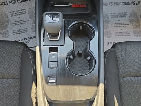 Used 2025 Nissan Rogue SV image 31