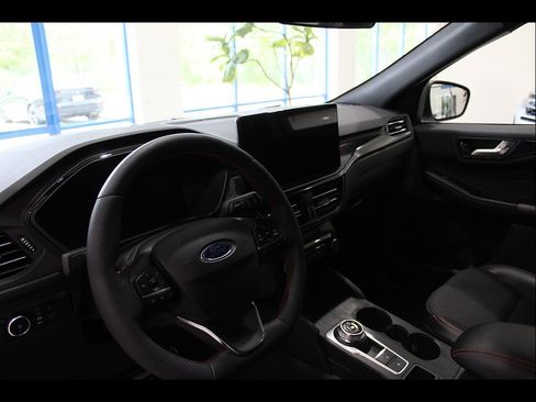 Used 2023 Ford Escape ST-Line Select w/ Tech Pack #2 AWD/4WD image 12