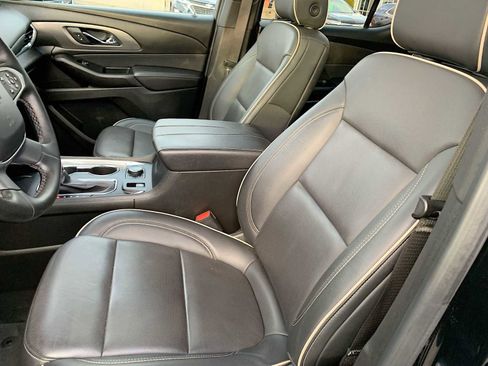 Certified 2023 Chevrolet Traverse Premier w/ Redline Edition image 20