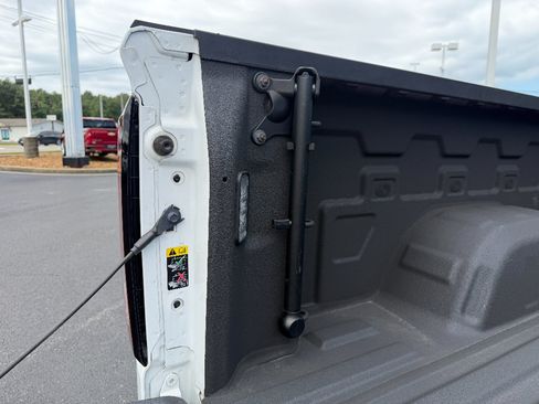 Used 2021 GMC Sierra 1500 Elevation AWD/4WD image 15