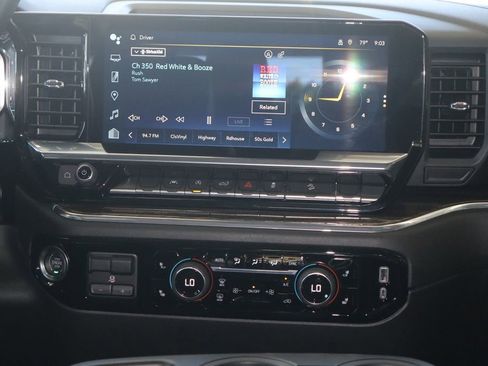 Used 2024 Chevrolet Silverado 1500 LT w/ Z71 Off-Road Package image 25