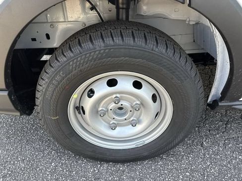 New 2026 Ford Transit 250 148 Medium Roof w/ Load Area Protection Package RWD image 13