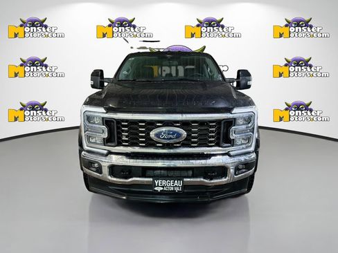 Used 2024 Ford F450 Lariat w/ FX4 Off-Road Package image 2