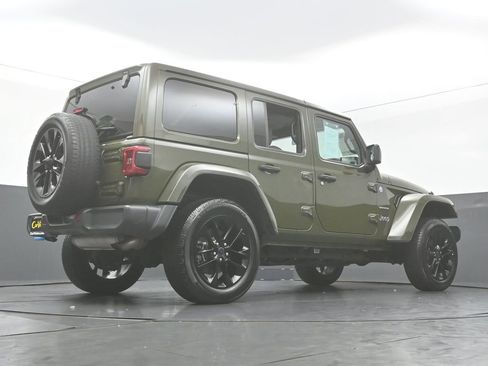 Used 2024 Jeep Wrangler Unlimited Sahara AWD/4WD image 46