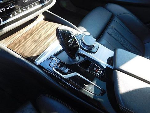 Used 2021 BMW 530i xDrive w/ Convenience Package image 24