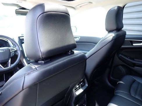 Certified 2023 Ford Edge SEL w/ Convenience Package AWD/4WD image 17