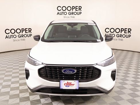 Used 2024 Ford Escape Active w/ Cold Weather Package image 9