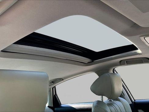 Used 2018 Honda Accord Touring image 21